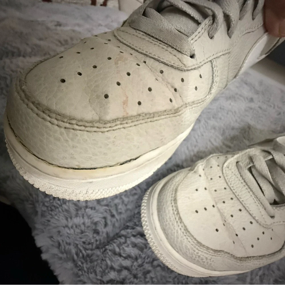 Nike Off-White Lace-Up Sneakers